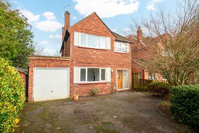 3 Bedroom Detached House For Sale In Havers Avenue, Hersham Village, KT12