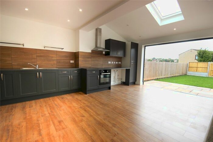 3 Bedroom Terraced House To Rent In Spring Hill, Kingswood, Bristol, BS15