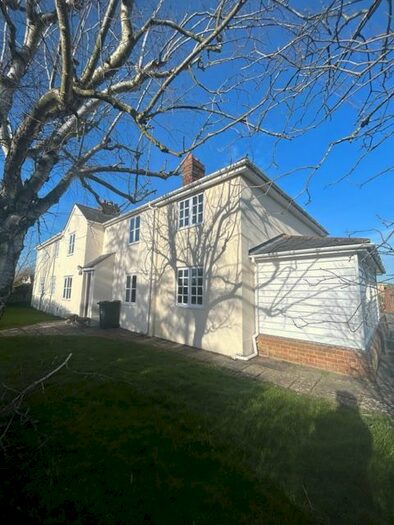 5 Bedroom Country House To Rent In Birchwood Road, Chelmsford, CM3