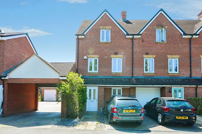 4 Bedroom End Of Terrace House For Sale In Three Valleys Way, Bushey, WD23