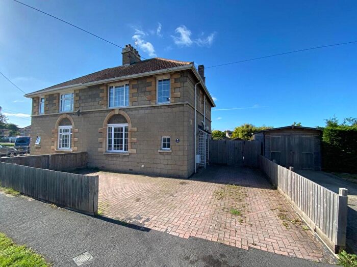 3 Bedroom Semi-Detached House For Sale In Addison Road, Melksham, SN12
