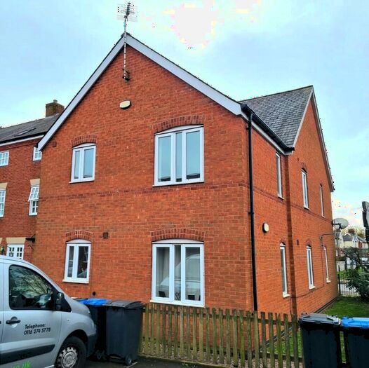 1 Bedroom Apartment To Rent In Cheney Court, LE17