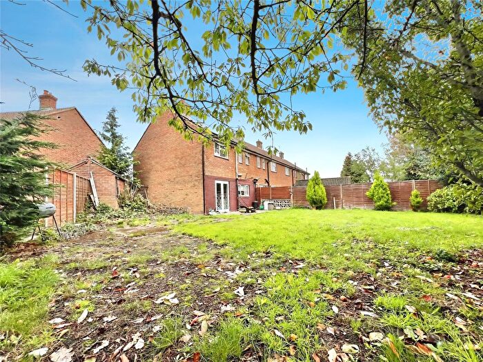 3 Bedroom End Of Terrace House For Sale In Lynden Way, Swanley, Kent, BR8
