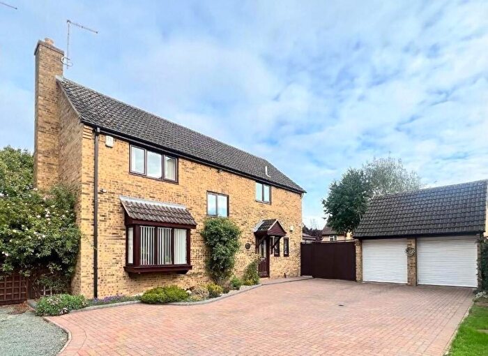 4 Bedroom Detached House For Sale In Dry Leys, Peterborough, PE2