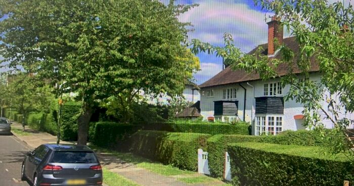 3 Bedroom Semi-Detached House To Rent In Asmuns Hill, Temple Fortune, NW11