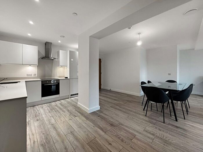 3 Bedroom Flat To Rent In The Radiant, Leeds City Centre, LS3