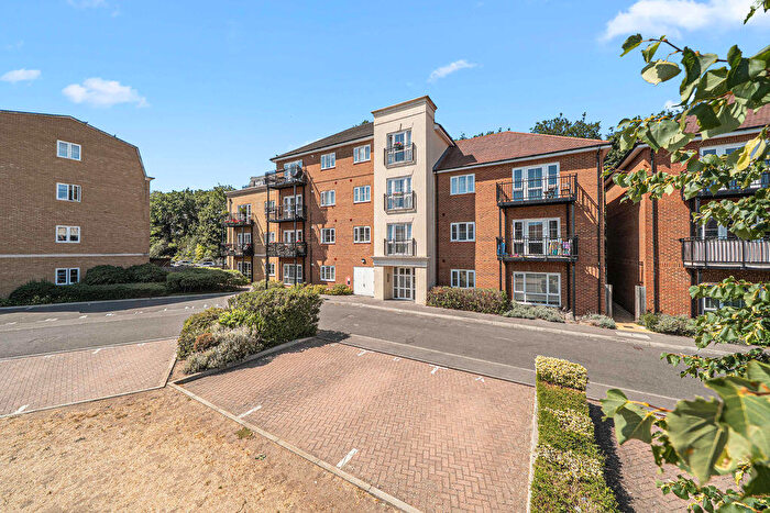 2 Bedroom Flat For Sale In Alderson Grove, Hersham, Walton On Thames, KT12
