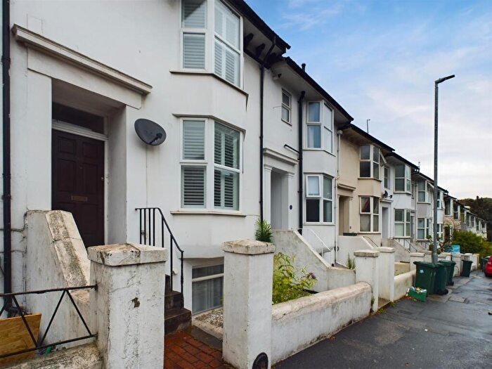 3 Bedroom Maisonette To Rent In New England Road. Brighton, BN1
