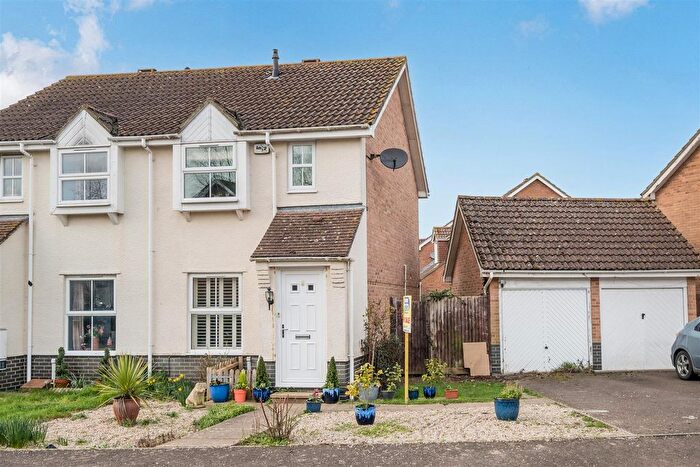2 Bedroom Semi-Detached House For Sale In Downs Close, Headcorn, TN27