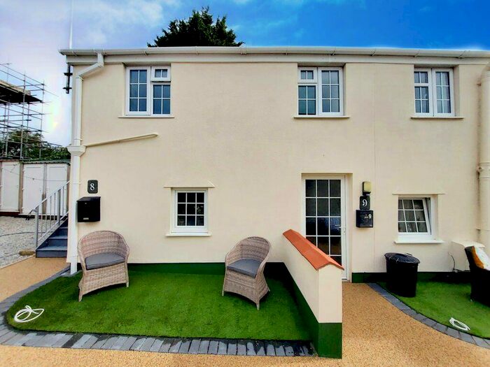 2 Bedroom Flat To Rent In Admiral Court, Great Torrington, Devon, EX38