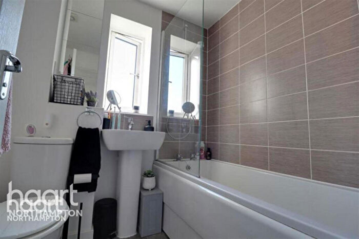 2 Bedroom Semi-Detached House For Sale In Crawley Close, Northampton, NN2