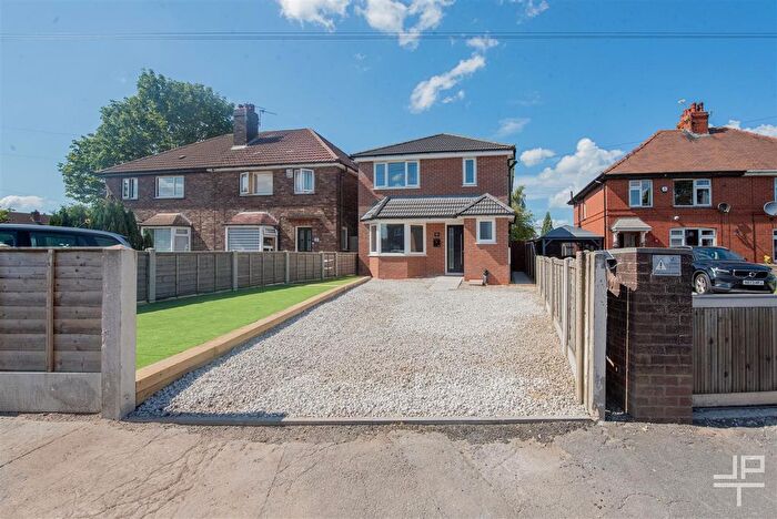 3 Bedroom Detached House To Rent In Maple Avenue, Lowton, Warrington, WA3