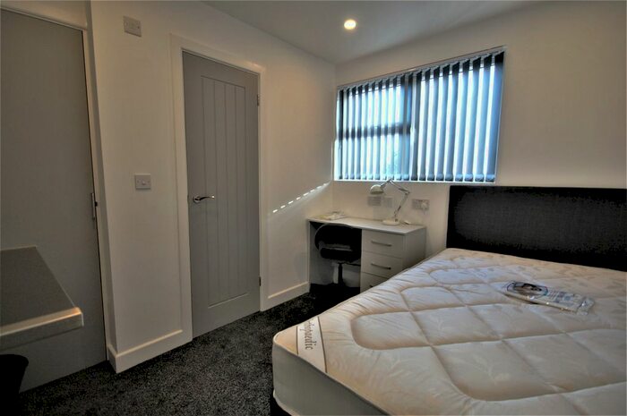 5 Bedroom Terraced House To Rent In Orwell Road, Coventry, CV1