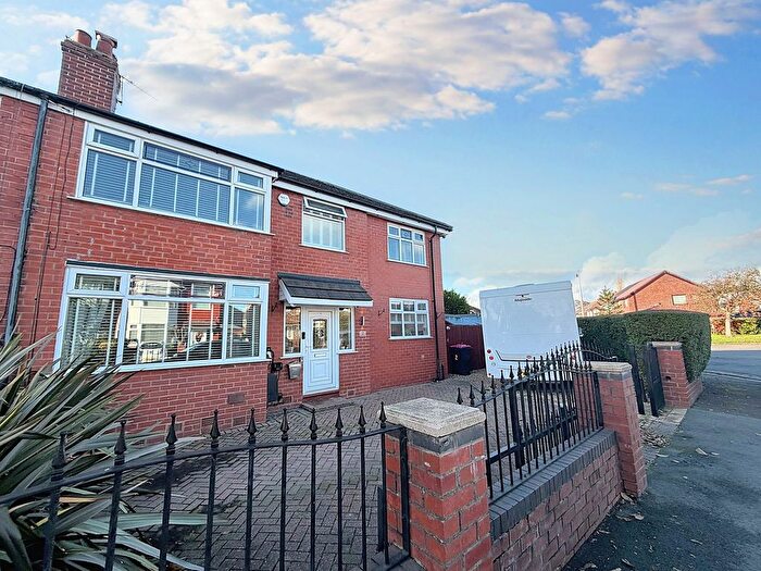4 Bedroom Semi Detached House For Sale In Leamington Road, Eccles, M30