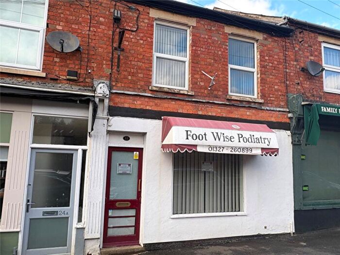 Property For Sale In Station Road, Woodford Halse, Northamptonshire, NN11