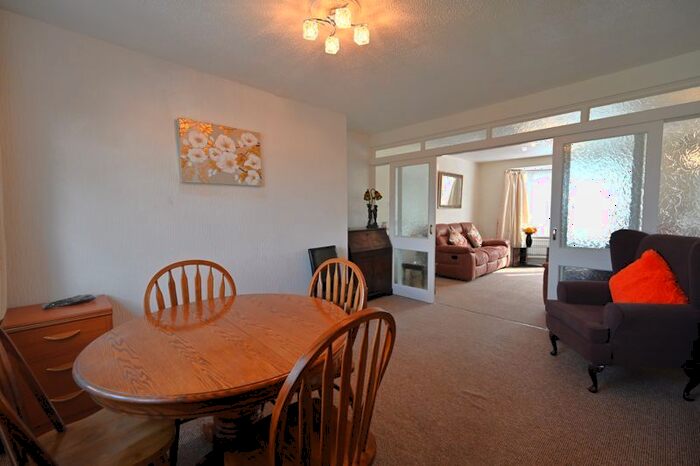 3 Bedroom Detached Bungalow For Sale In Ham Lane, Paulton, Bristol, BS39