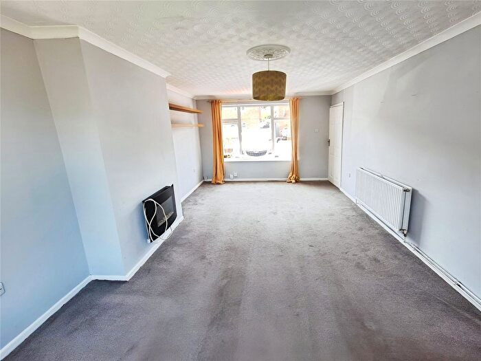 3 Bedroom Terraced House For Sale In Dorlecote Place, Nuneaton, Warwickshire, CV10