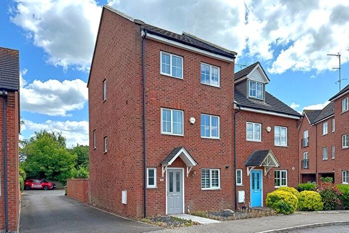 4 Bedroom Semi-Detached House To Rent In Greensand View, Woburn Sands, Milton Keynes, MK17