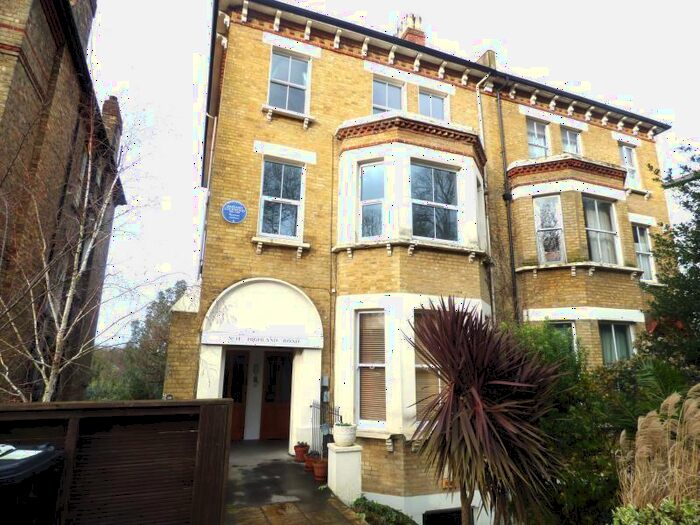2 Bedroom Flat To Rent In Highland Road, SE19