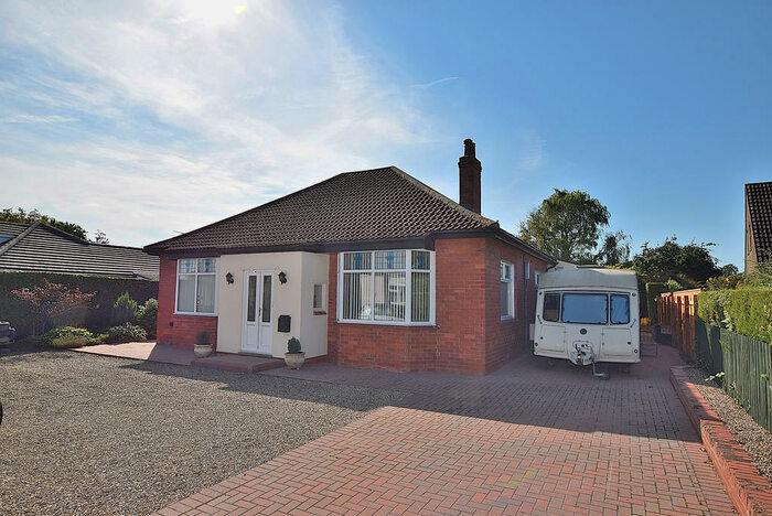 4 Bedroom Detached Bungalow For Sale In Gatherley Road, Brompton On Swale, DL10