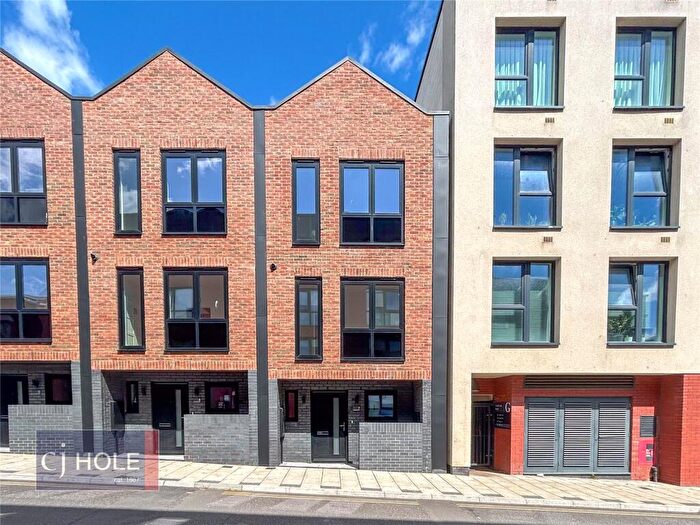 3 Bedroom House To Rent In New Hawkins Street, Bristol, BS2