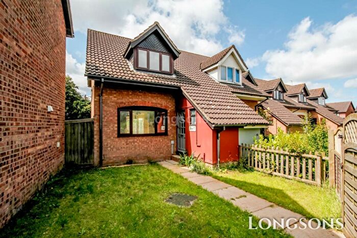 3 Bedroom End Of Terrace House To Rent In Strasbourg Way, Dereham, NR19