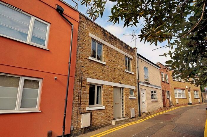 3 Bedroom Terraced House To Rent In Criterion Mews, N19