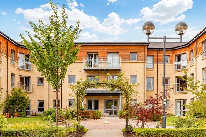 2 Bedroom Flat For Sale In Isla Road, Perth, PH2