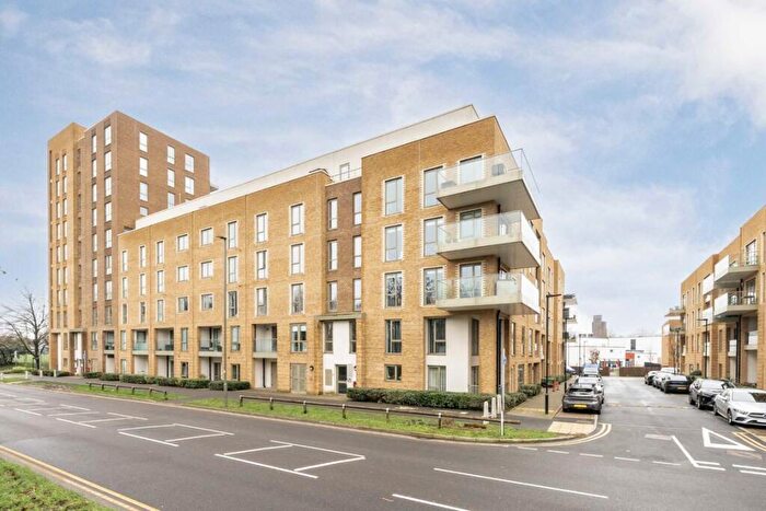 2 Bedroom Flat To Rent In Grahame Park Way, London, NW9