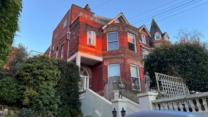 2 Bedroom Flat To Rent In Alton Road, Parkstone, Poole, BH14