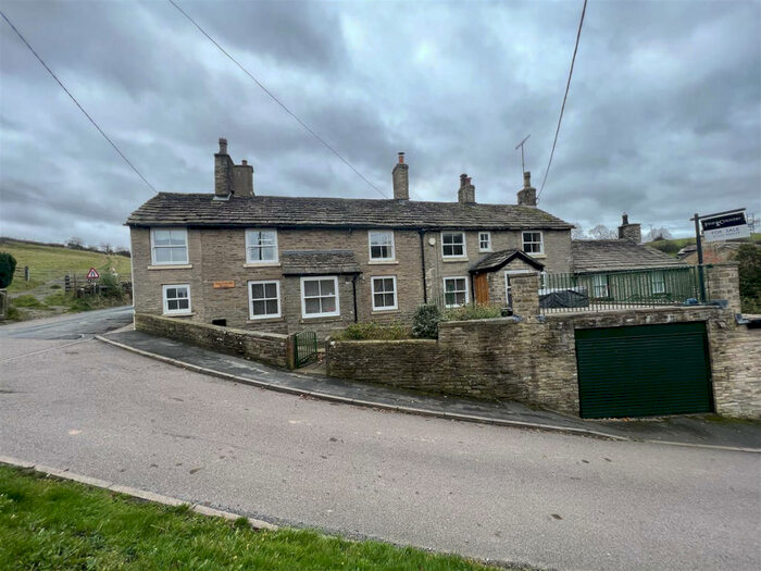 4 Bedroom Detached House For Sale In Mount Pleasant, Macclesfield, Cheshire, SK10