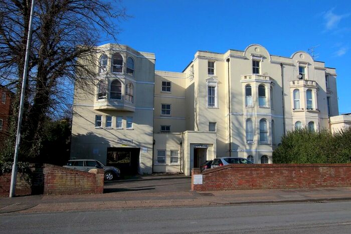 1 Bedroom Flat To Rent In Broadwater Road, Worthing, BN14