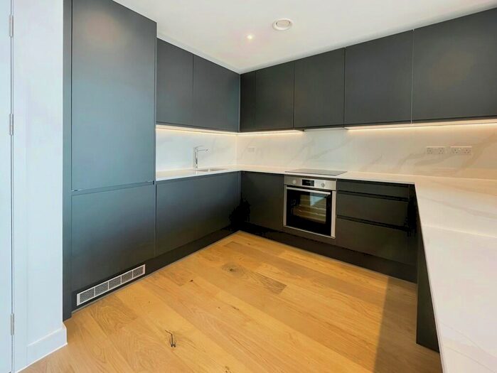 2 Bedroom Apartment To Rent In Viadux, Manchester, M1