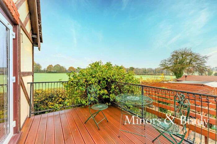 4 Bedroom Detached House For Sale In Attleborough Road, Great Ellingham, NR17