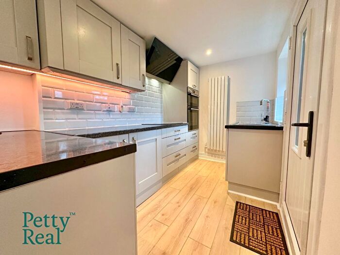 2 Bedroom Terraced House For Sale In Langroyd Road, Colne, BB8