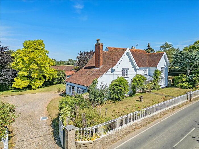 6 Bedroom Detached House For Sale In Woodhill Road, Sandon, Chelmsford, Essex, CM2