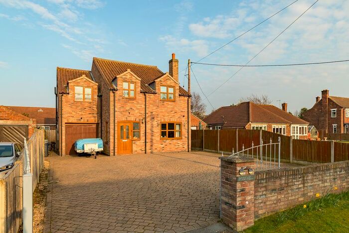 3 Bedroom Detached House For Sale In Gainsborough Road, Blyton, DN21