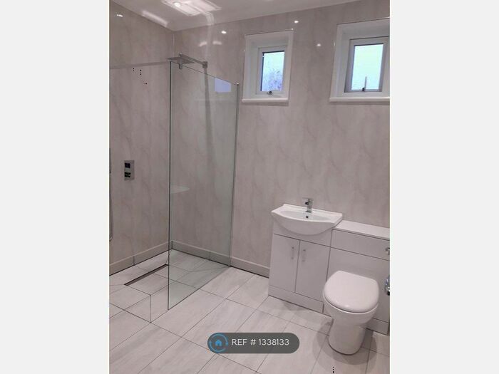 2 Bedroom Flat To Rent In Sutton Road, Southend-On-Sea, SS2