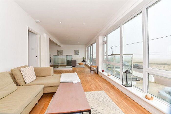 4 Bedroom Detached House For Sale In Coast Drive, Lydd-On-Sea, Romney Marsh, Kent, TN29