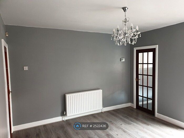 2 Bedroom Terraced House To Rent In Ball Street, Nottingham, NG3