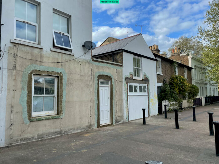 3 Bedroom Semi-Detached House To Rent In Maple Road, Surbiton, KT6