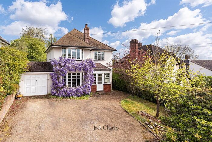 4 Bedroom Detached House For Sale In The Ridgeway, Tonbridge, TN10