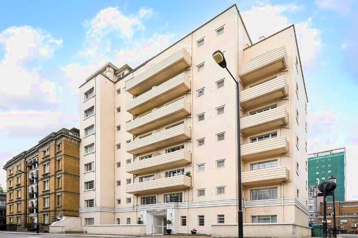 Studio To Rent In Palace Gardens Terrace, London, W8