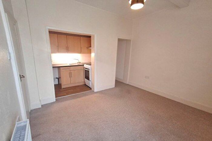1 Bedroom Flat To Rent In Dover Street, Ryde, PO33
