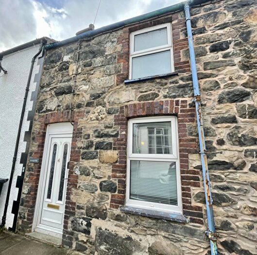 2 Bedroom Cottage To Rent In Eglwysbach, LL28