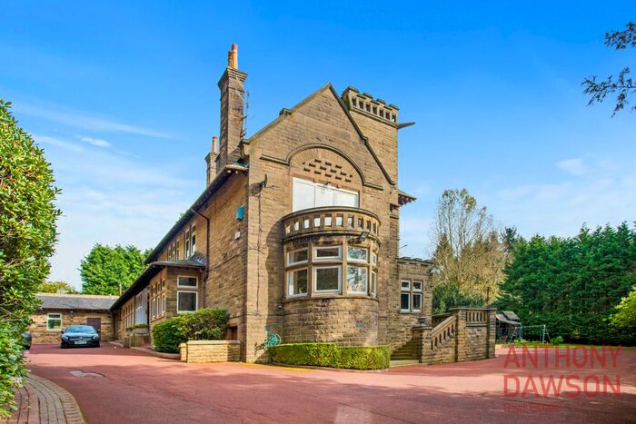 5 Bedroom Detached House For Sale In Wheatley Lane, Fence, Burnley, Lancashire, BB9