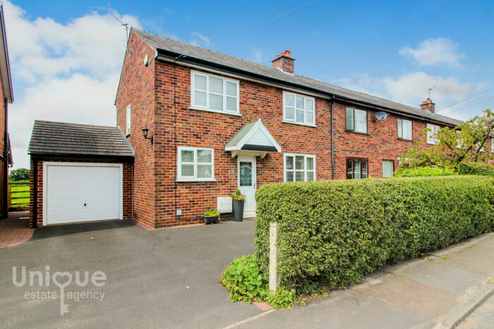 3 Bedroom End Of Terrace House For Sale In Woodplumpton Road, Woodplumpton, PR4
