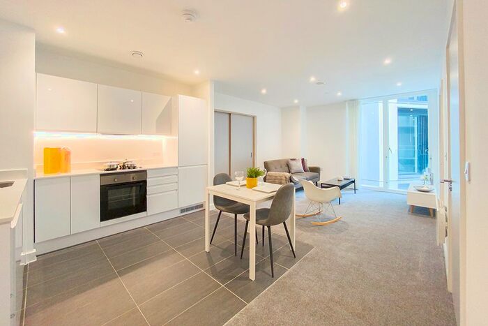 2 Bedroom Flat To Rent In Transmission House, Tib Street, Manchester, M4