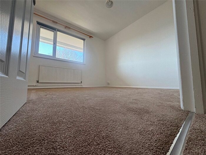 1 Bedroom Flat To Rent In Trowbridge Road, Romford, RM3