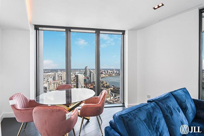 2 Bedroom Flat To Rent In Amory Tower, Marsh Wall, E14
